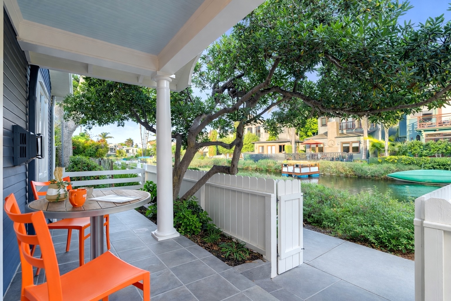 Front porch — craftsman columns